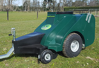 The SUPER GROOMER Paddock Groomer